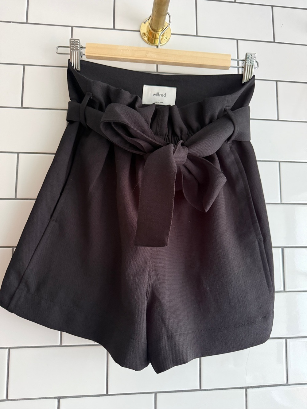 Wilfred High-Waist Paperbag Tie-Front Shorts in Black - Picture 3 of 5